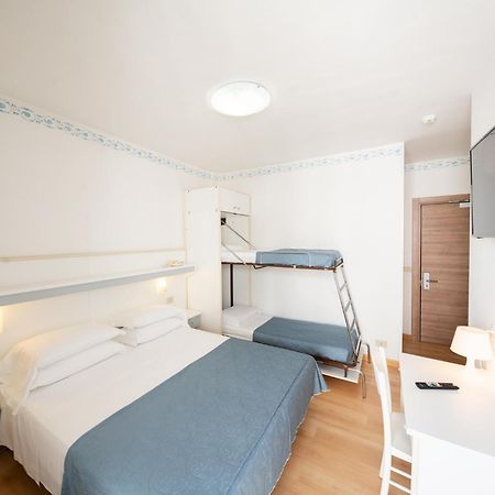לידו די ג'סולו Hotel Laurin מראה חיצוני תמונה