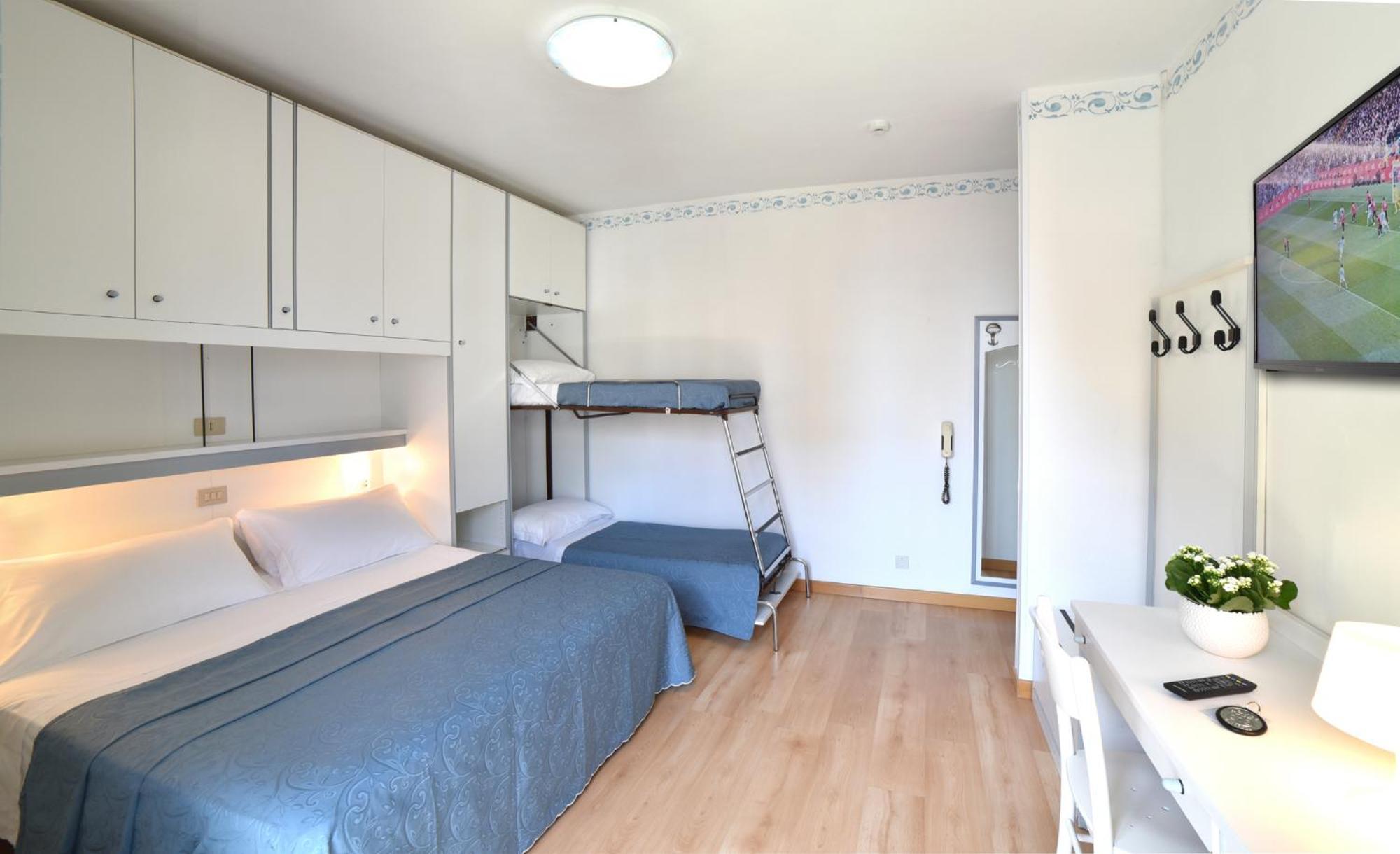 לידו די ג'סולו Hotel Laurin מראה חיצוני תמונה