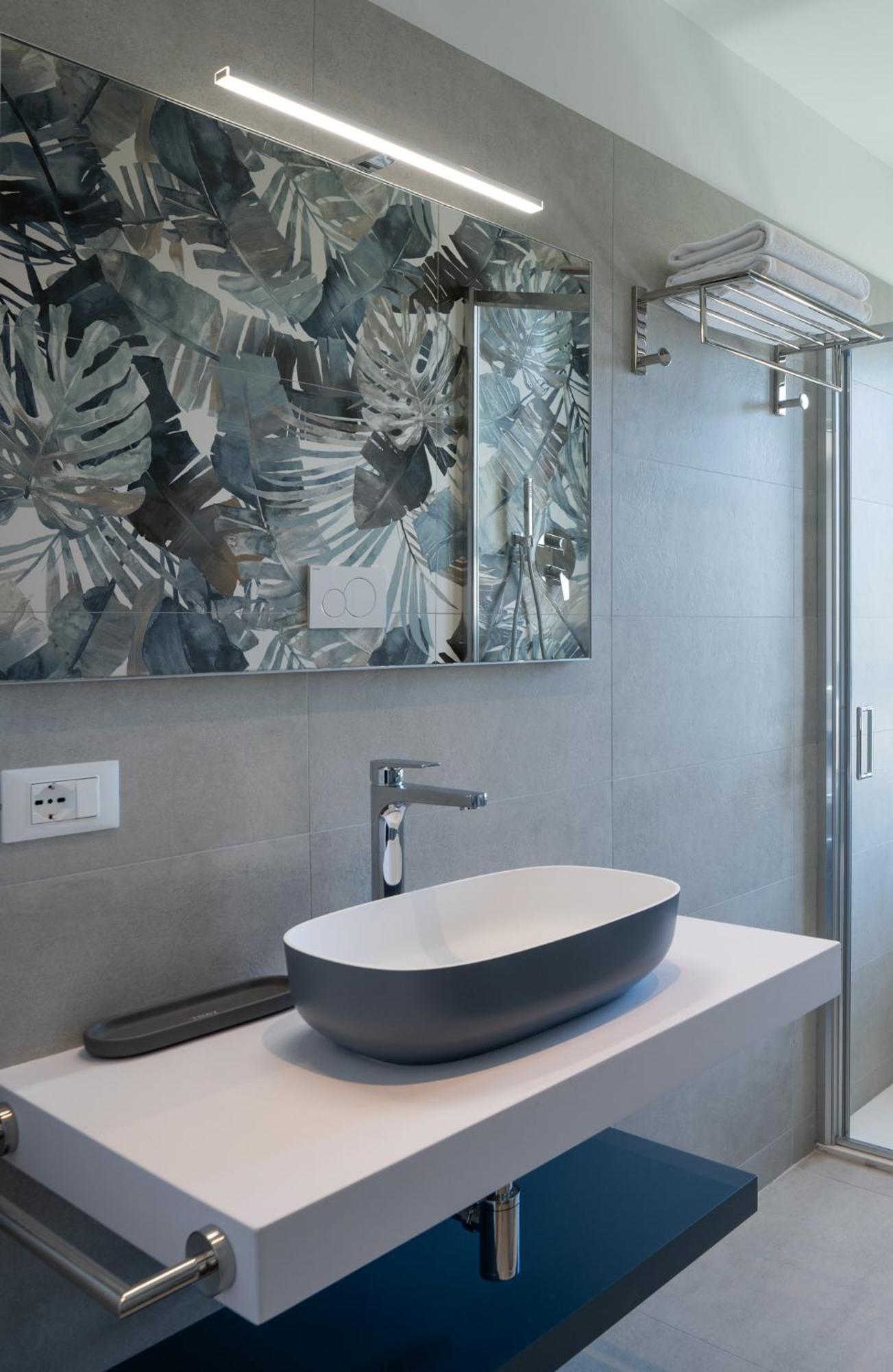 לידו די ג'סולו Hotel Laurin מראה חיצוני תמונה